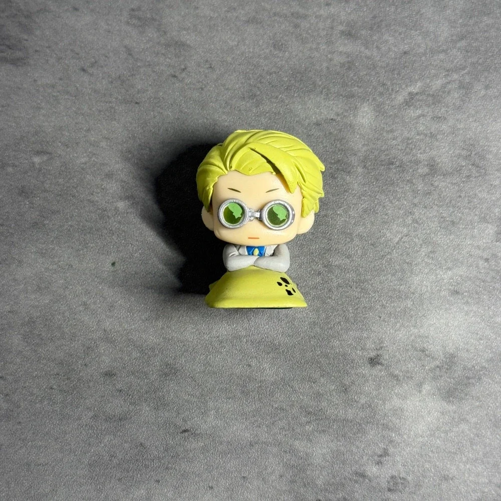 Jujutsu‎ Kaisen Kento Nanami Mini Figure Yellow Grey Anime Goggle Onemutan JJK